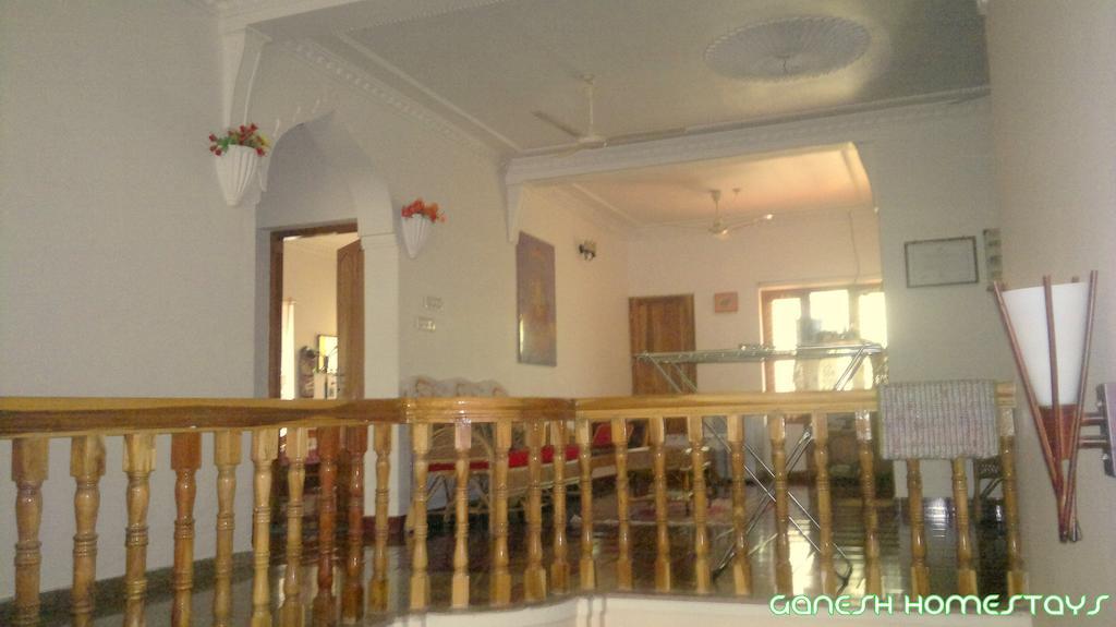 Ganesh House Homestay Kovalam Bagian luar foto