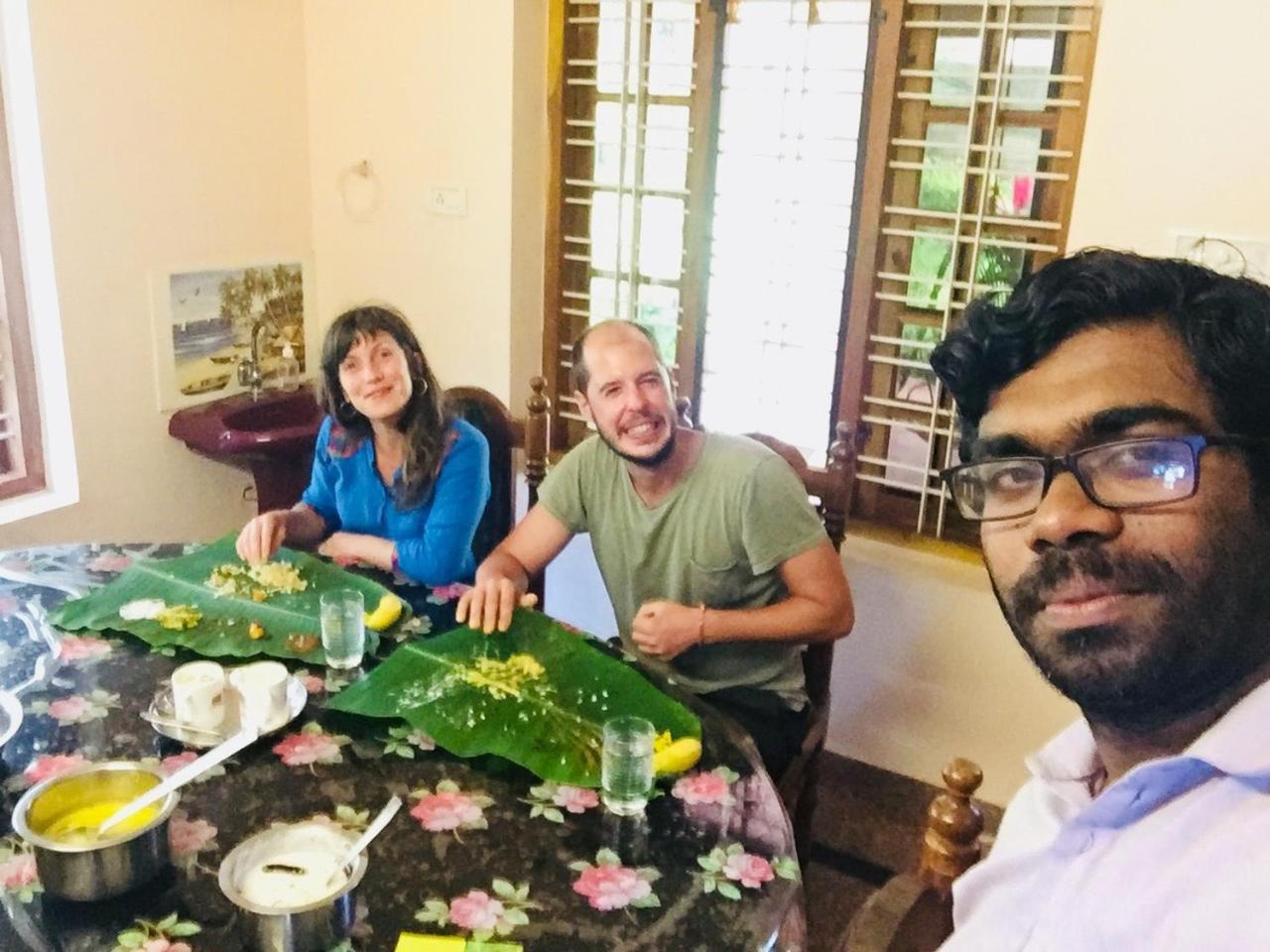 Ganesh House Homestay Kovalam Bagian luar foto